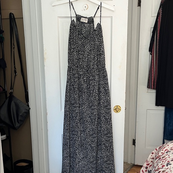 Universal Thread | Dresses | Universal Thread Black And White Maxi ...